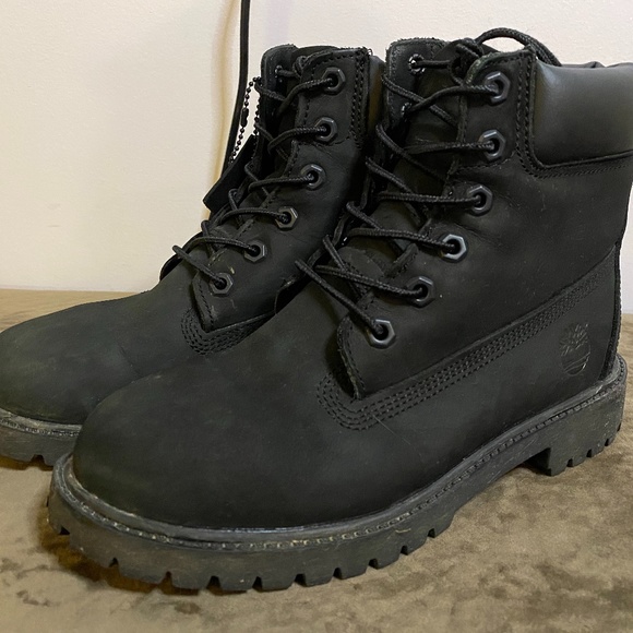 timberland all black